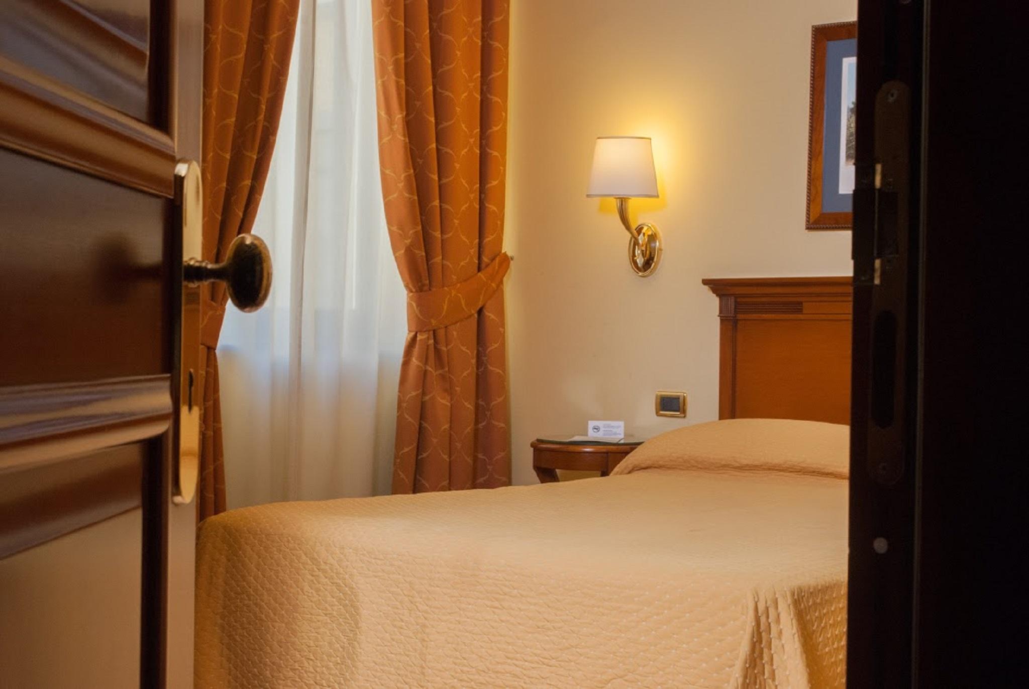 Le Cheminee Business Hotel Napoli ภายนอก รูปภาพ